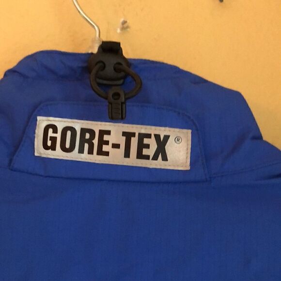 GORE Bike Wear Gore-Tex PacLite royal blue jacket Ladies M Gorpcore - Picture 10 of 16
